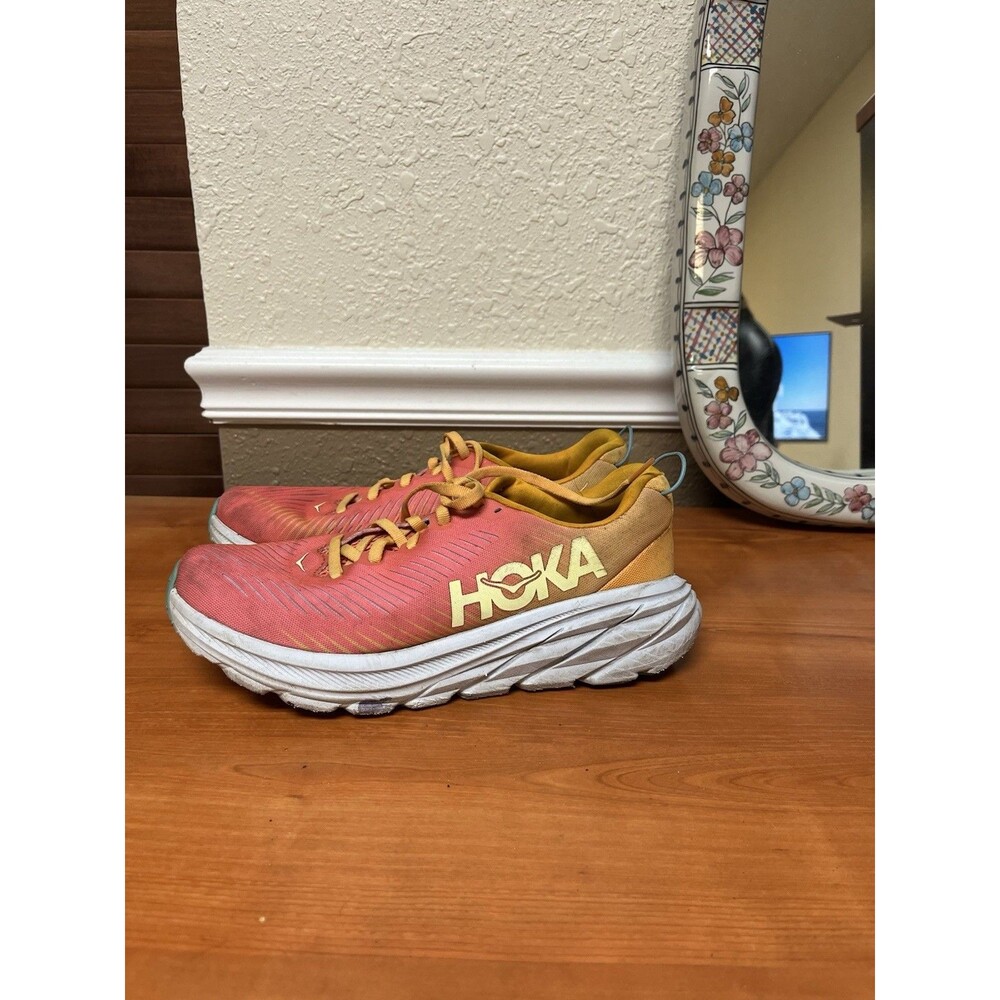 Hoka One One Rincon 3 Women Size 7.5B Camellia Radiant Yellow Shoes 1119396 CRYW